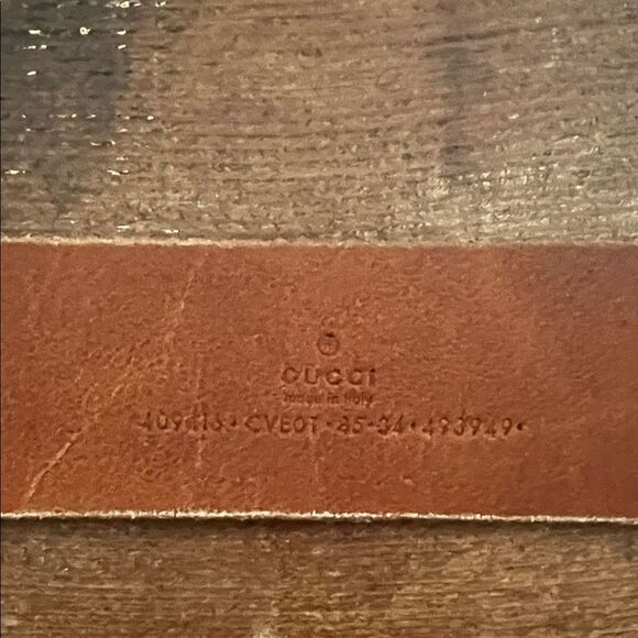 Gucci Marmont Wide Belt with Gold GG Emblem - Picture 2 of 2